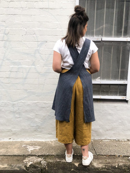Tessuti Apron Sewing Pattern by Tessuti Fabrics - Needle Sharp